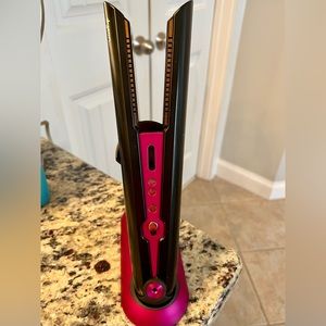 Barely used Dyson hair straightener